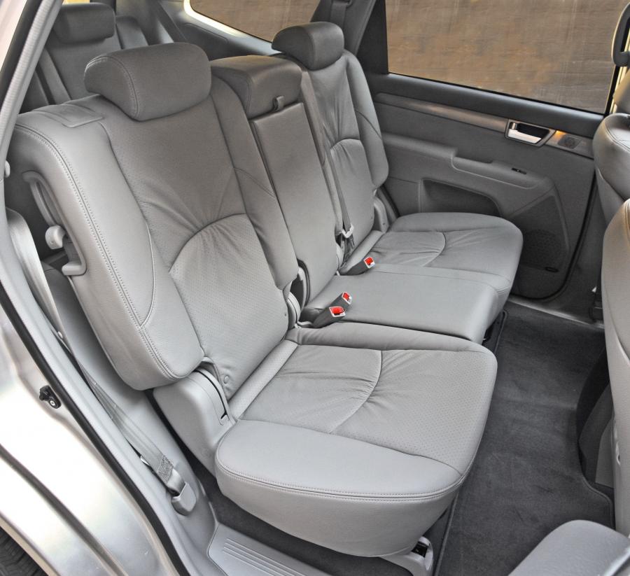  Kia Borrego 2009 года  (фото 206 из 345)